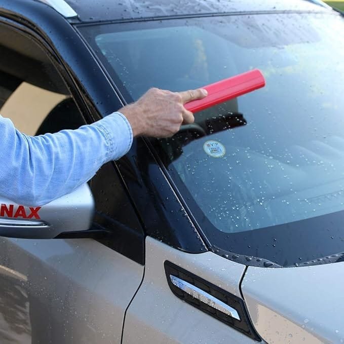 Elastyczna silikonowa ściągaczka do wody Sonax Flexi Blade 30 cm (417400) 5 Elastyczna silikonowa ściągaczka do wody Sonax Flexi Blade 30 cm (417400) 5