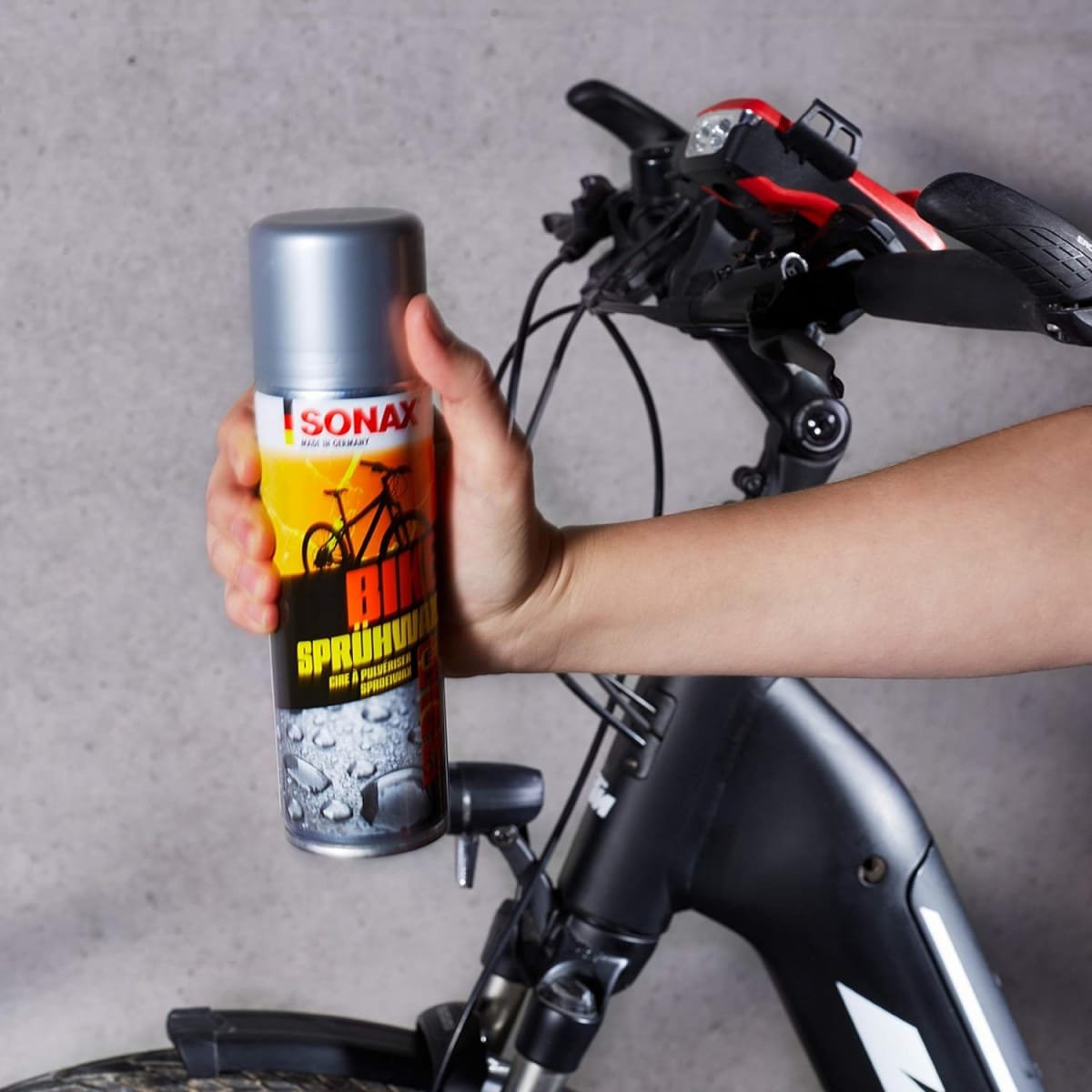 Wosk w sprayu do rowerów Sonax BIKE SprühWax 300ml (833200) 5 Wosk w sprayu do rowerów Sonax BIKE SprühWax 300ml (833200) 5
