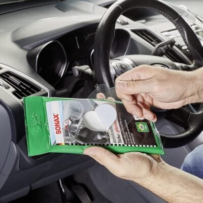 Ściereczki do kokpitu samochodowego Sonax Plastic care wipes 10 szt (415100) 2